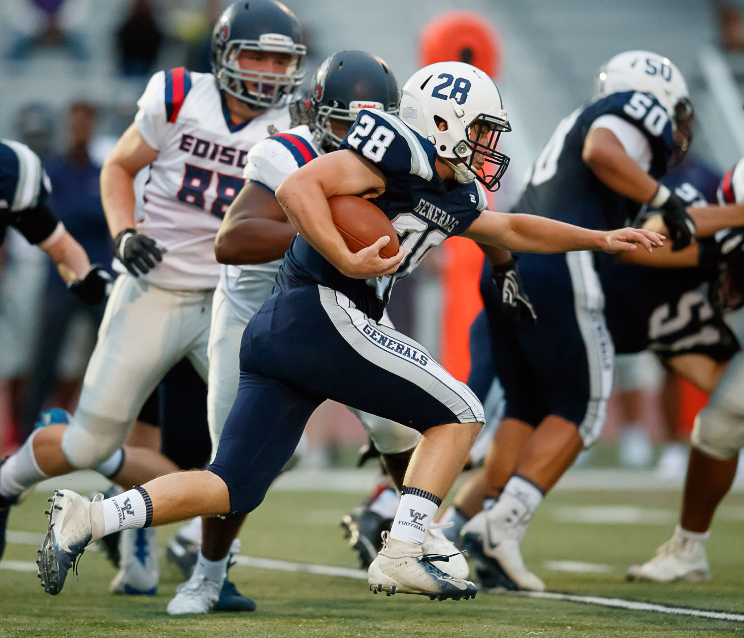 W-L football 16